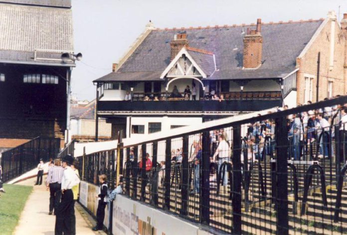 Craven Cottage Haus 1987